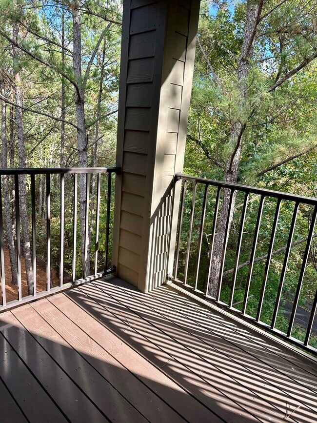 Building Photo - 208 Sterling Oaks Dr