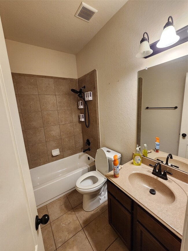 Building Photo - 4713 E Meadow Dr