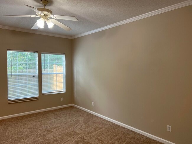 Building Photo - 732 E Mack Bayou Dr