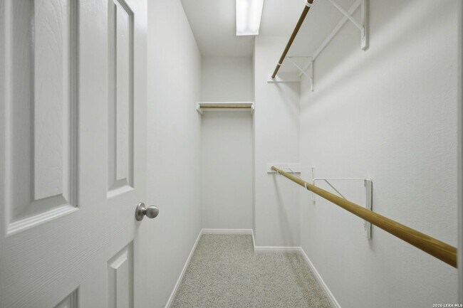 Building Photo - Spacious 5-Bedroom Home for Lease in Desirable Cibolo Location!