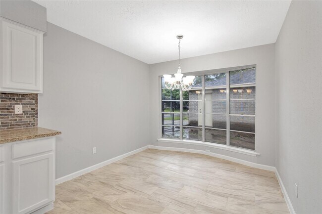 Building Photo - 13703 Cologne Dr