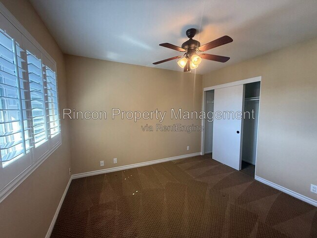 Building Photo - 4551 Costa De Oro