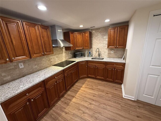 Building Photo - 5730 Devonshire Way