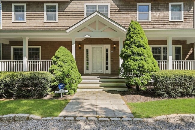 Building Photo - 26 Baycrest Ave