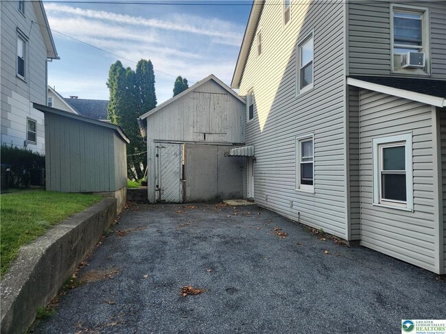 Building Photo - 2019 Line Alley
