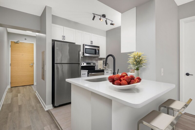 Building Photo - 209 N Wells St