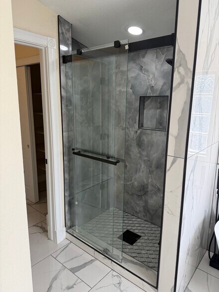 Tile shower - master - 2675 S University Blvd
