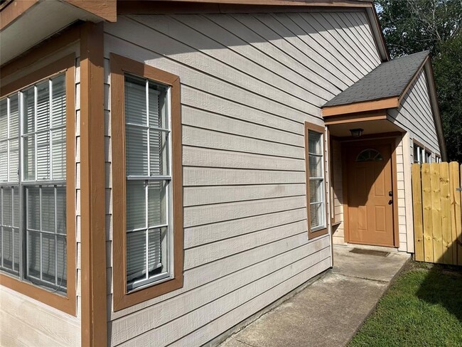 Building Photo - 11522 Springshire Dr