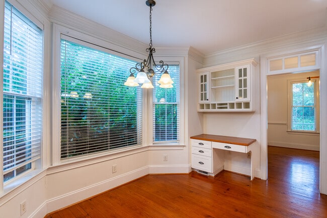 Building Photo - 202 Lagoon Dr