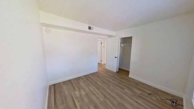 Building Photo - 9092 Brabham Dr