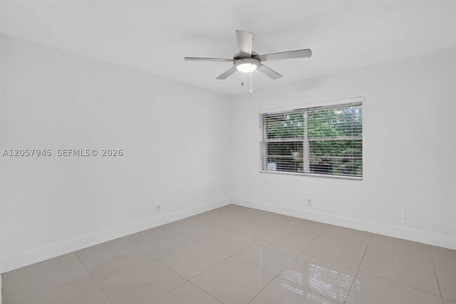 Building Photo - 13707 SW 91st Ct