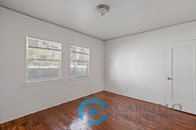 Building Photo - 3009 1/2 30th Street