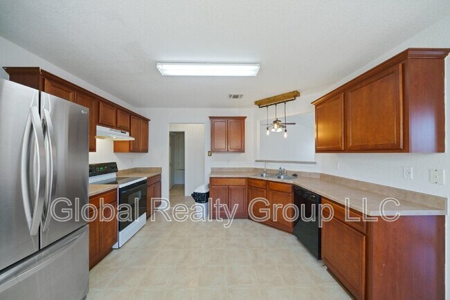 Building Photo - 3413 Whisper Haven