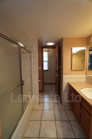 Building Photo - 5474 W Canyon Trail