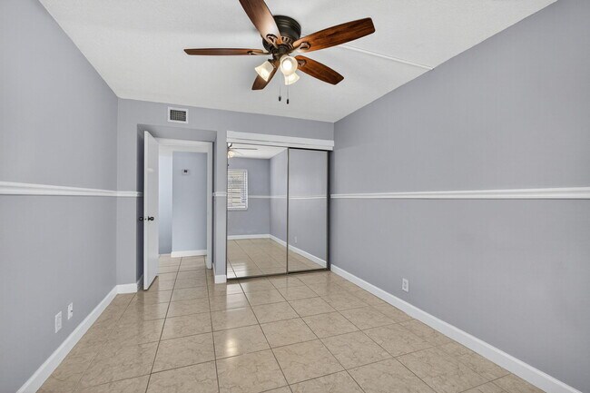 Building Photo - 1590 Forest Lakes Cir