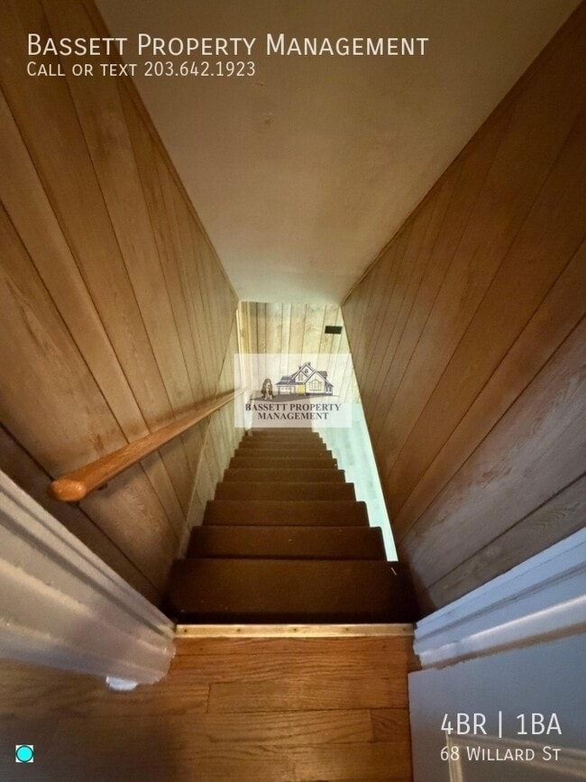 Building Photo - 68 Willard St