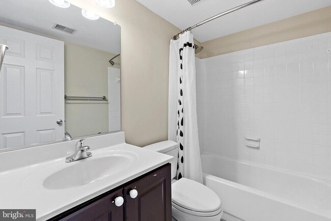 Building Photo - 13129 Englishwood Ln