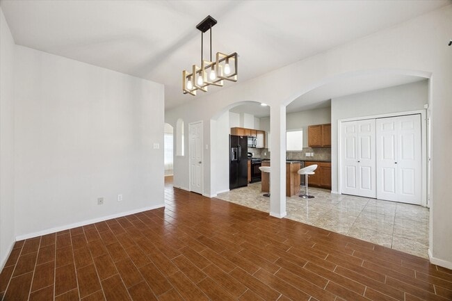 Building Photo - 20566 Sycamore Crest Ln