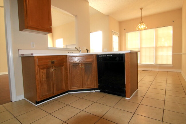 Building Photo - 2123 Moonlite Ct