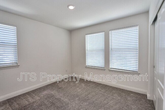 Building Photo - 4268 Emerald Gate Ln