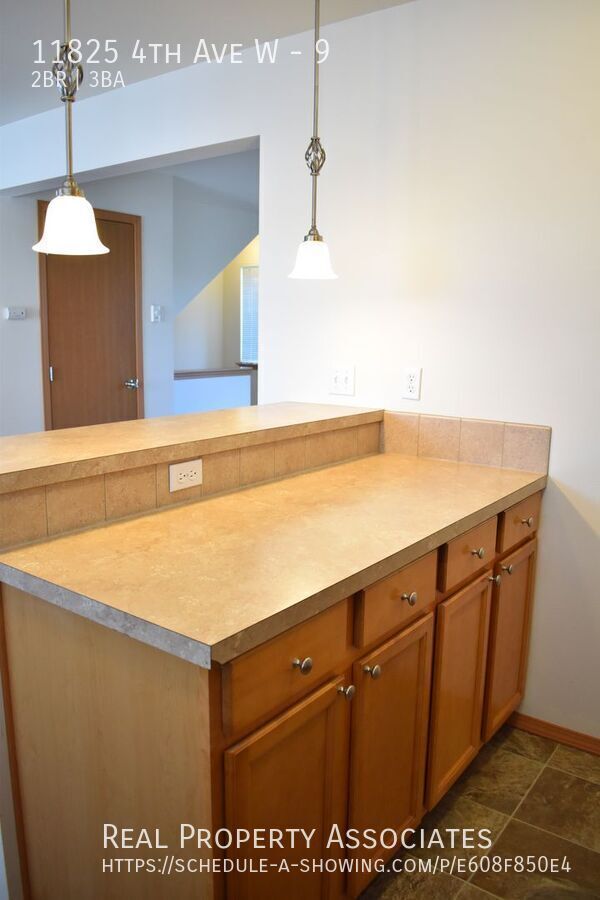 Building Photo - 11825 4th Ave W