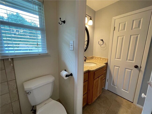 Building Photo - 7415 Shadywood Dr