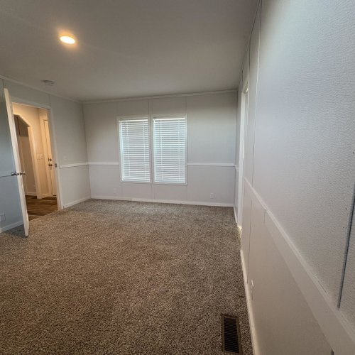 Building Photo - 235 Sycamore Loop