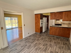 Building Photo - 5295 Joseph Ln
