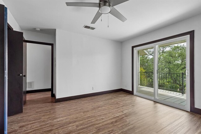 Building Photo - 100 Lido Cir
