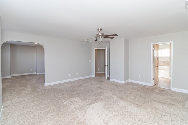 Building Photo - STUNNING & SPACIOUS! GANDER LAKE 4 BR | 3 BA IN PIKEVILLE SCHOOL DISTRICT *LAWN CARE INCLUDED!*