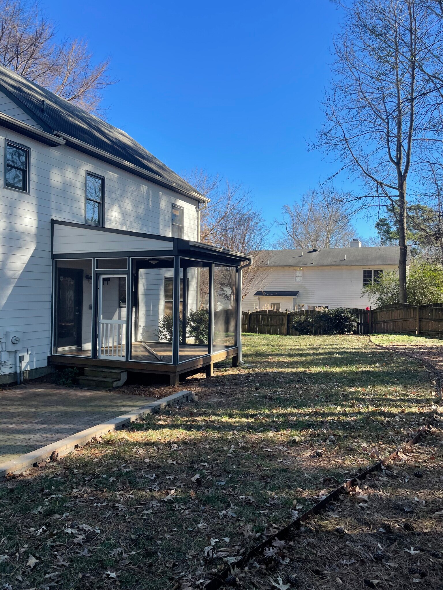 Building Photo - 705 Cash St