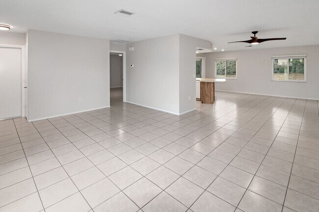 Building Photo - Hourglass Lakes Annual Home for Rent