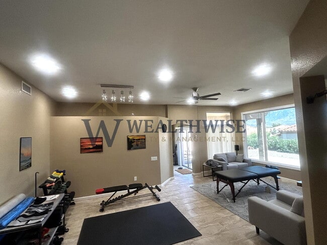 Building Photo - Luxurious 2 Bedroom 2 Bath Home for Rent in Sun City, Oro Valley 14286 N Wisteria Way, Oro Valley...