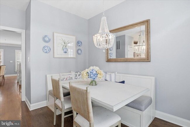 Building Photo - 308 S Fayette St