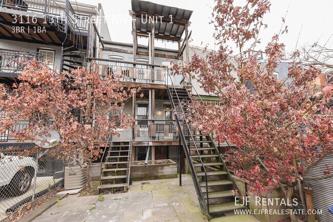 Building Photo - 3116 13th St NW