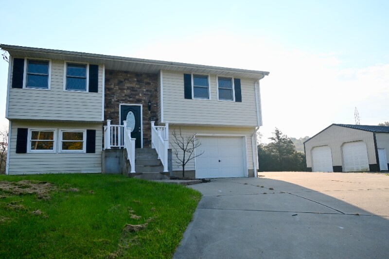 Primary Photo - 615 Concord Rd