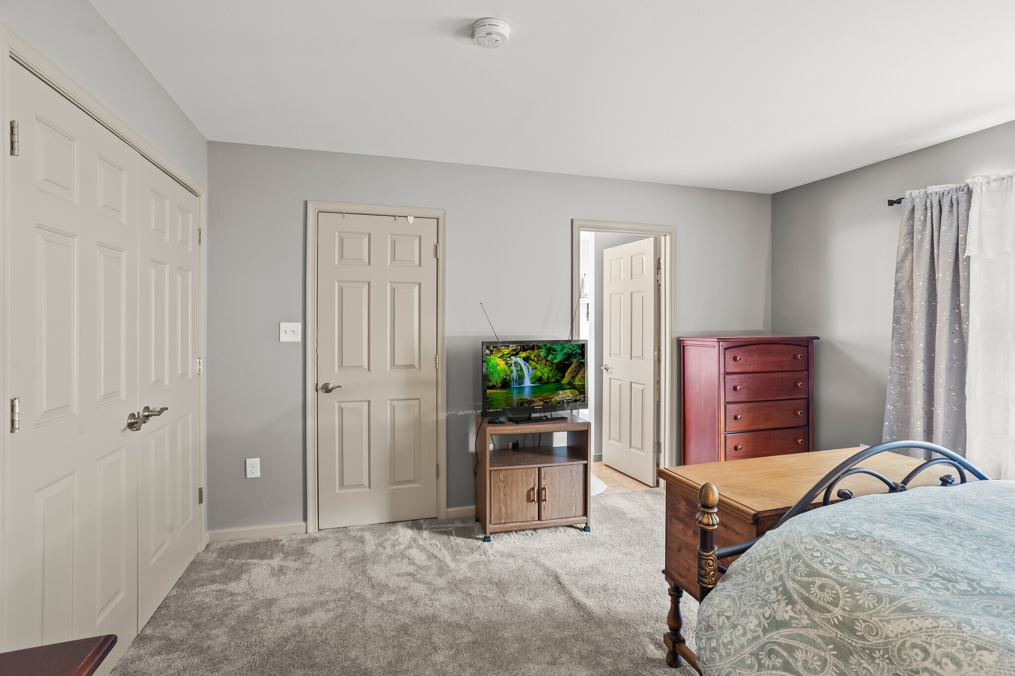 Building Photo - 14 Indiana Cir