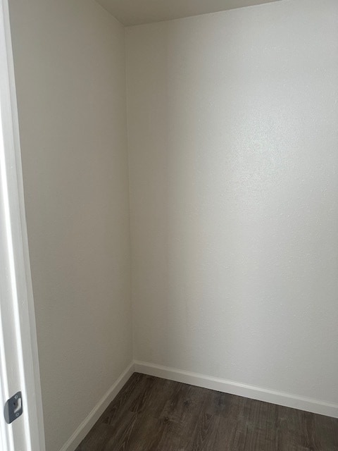 Building Photo - 565 Harbor Dr