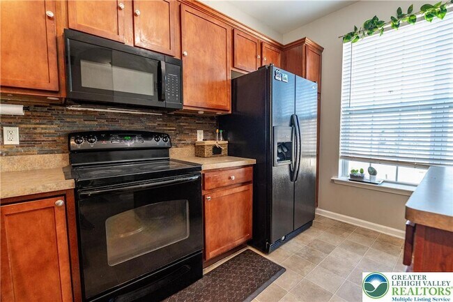 Building Photo - 2512 Gila Dr