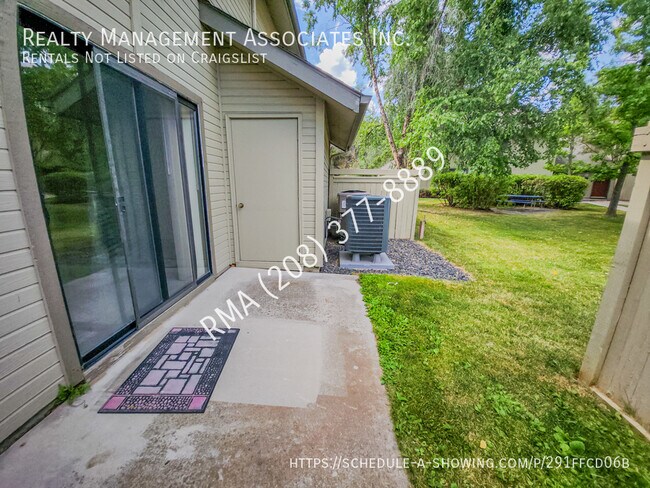 Building Photo - 3639 S Gekeler Ln