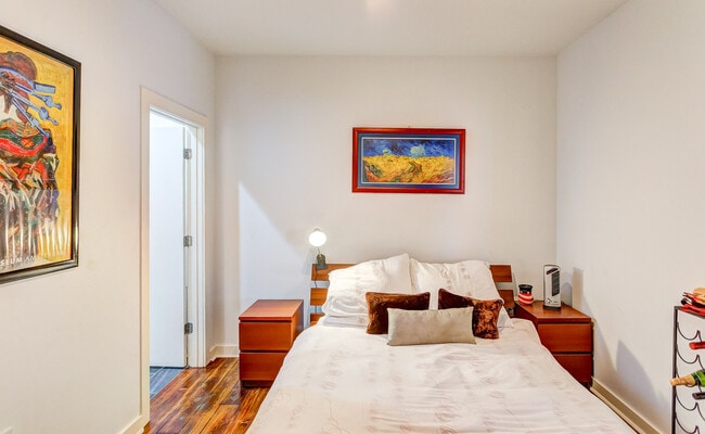 Building Photo - 246 N Court St