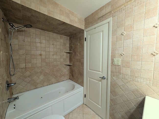 Building Photo - 223 Sandcastle Key