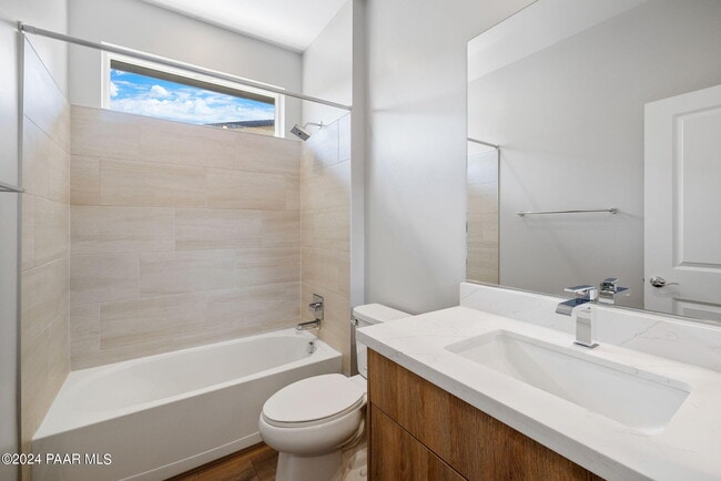 Building Photo - 1328 Rockwood Dr