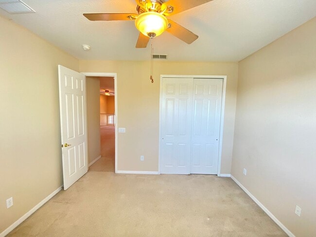 Building Photo - 519 Terrace Spring Dr