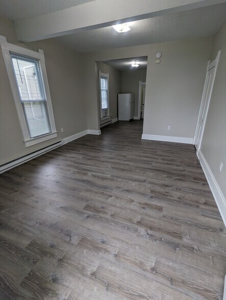Building Photo - 515 E Pierce St., Apt.A