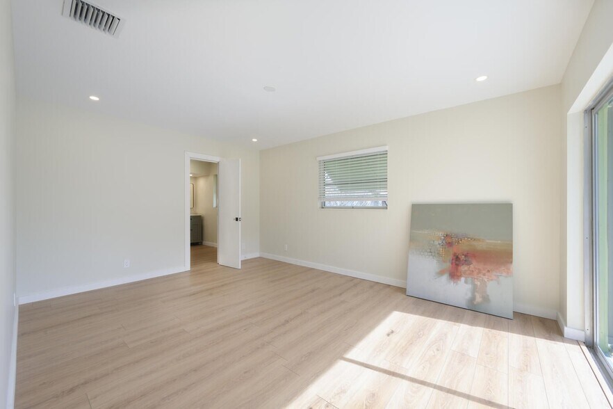Building Photo - 912 Marlin Cir