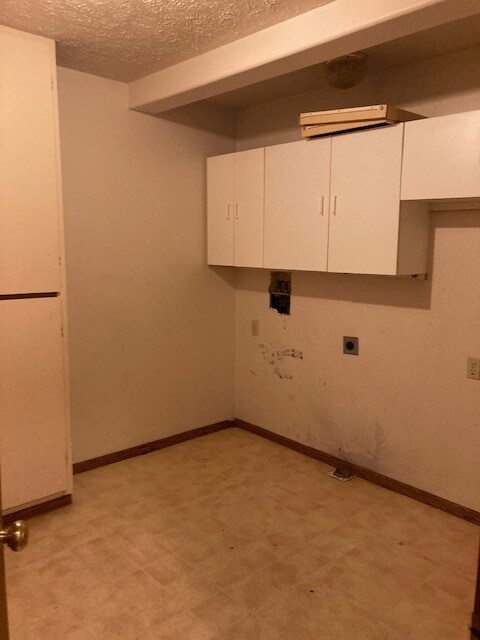 Building Photo - 411 N Shady Bend Rd