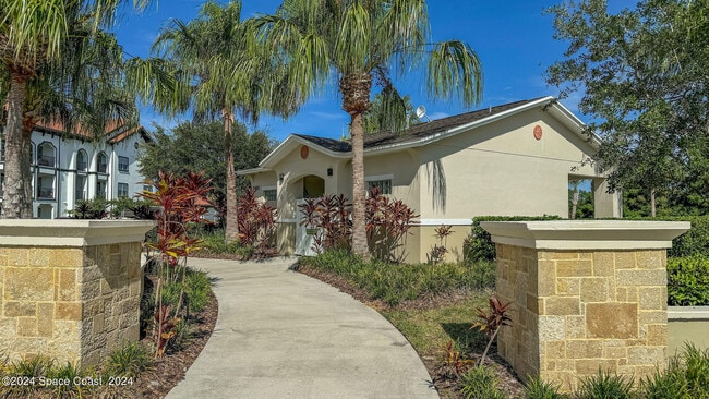 Building Photo - 2713 Rodina Dr