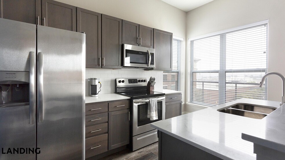 Building Photo - 110 N Boston Ave