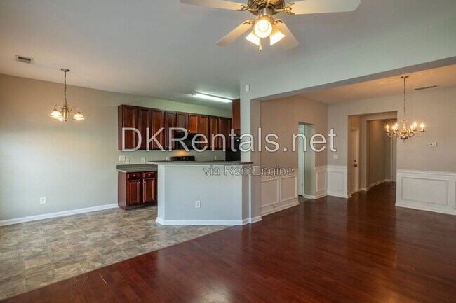 Building Photo - 2555 Flat Shoals Rd